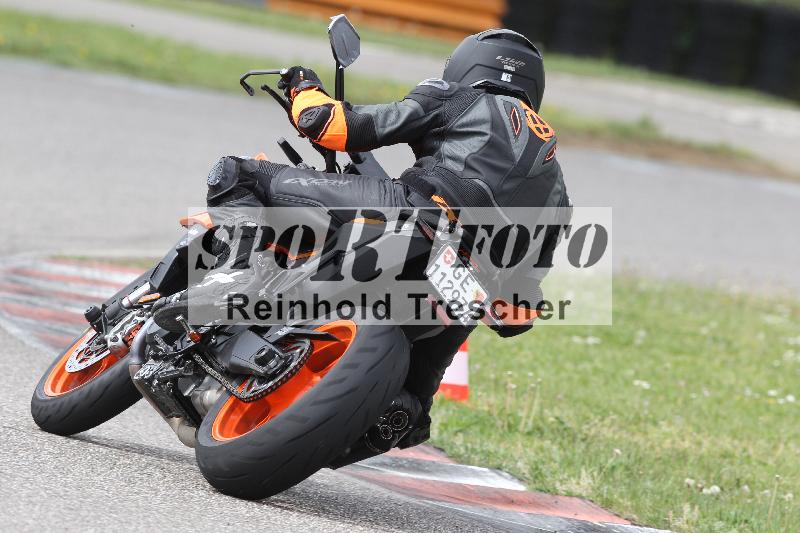 Archiv-2025/10 23.04.2025 Cornu Master School ADR/rot-rouge/20